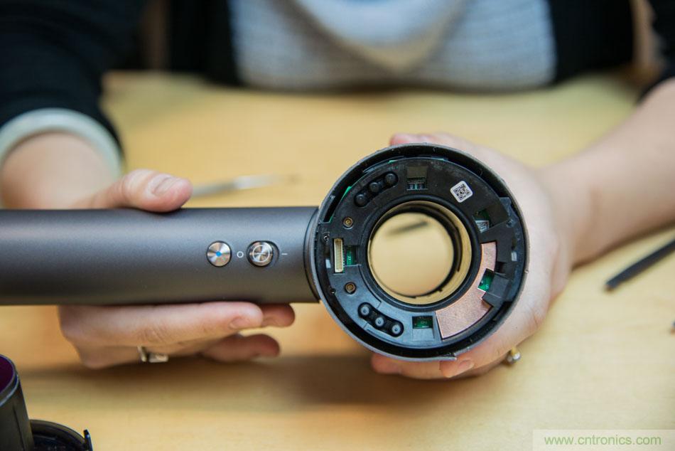 拆解戴森吹風(fēng)機(jī)：近三千元的價(jià)格貴在哪？