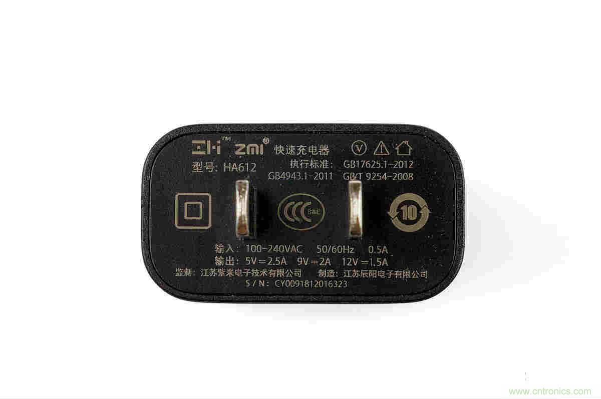 拆解對比：系出同門，小米、紫米無線充電器的差別有多大？