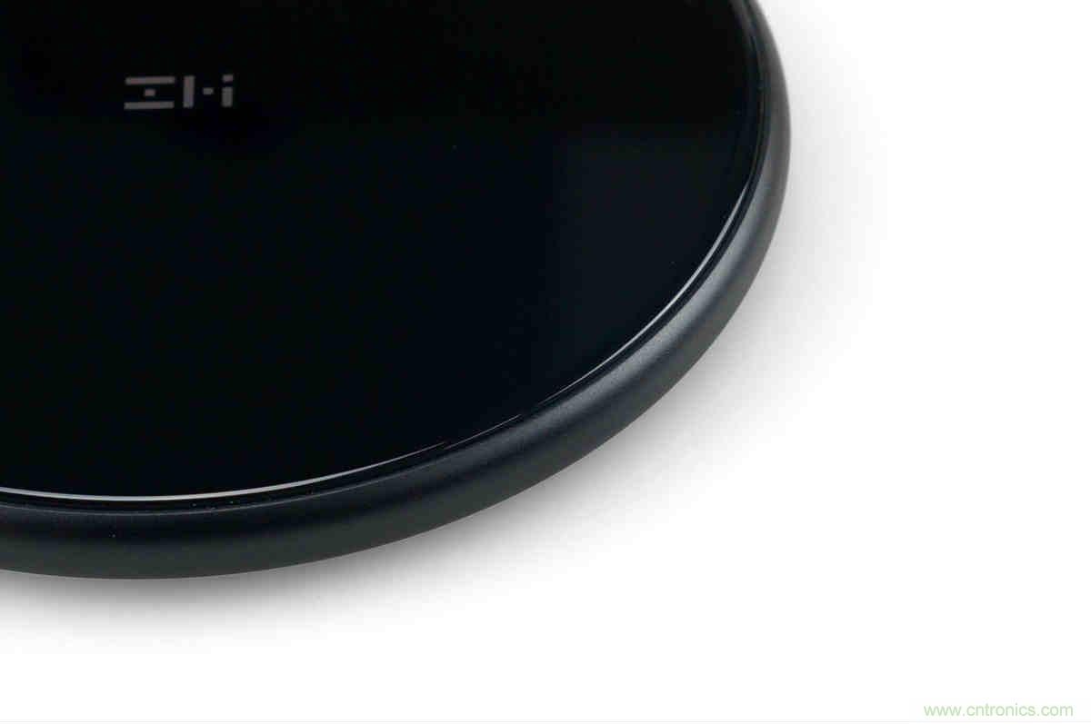 拆解對比：系出同門，小米、紫米無線充電器的差別有多大？