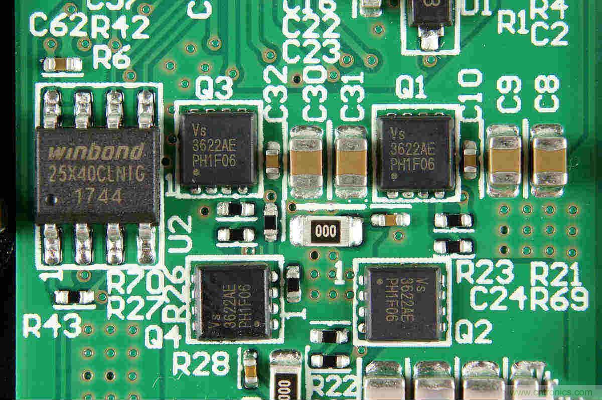 拆解對比：系出同門，小米、紫米無線充電器的差別有多大？