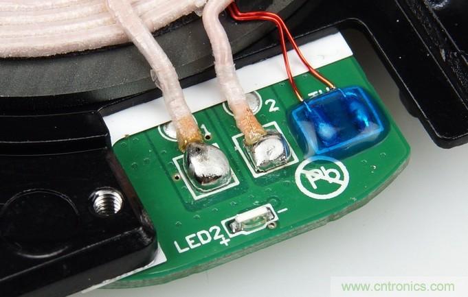 拆解對比：系出同門，小米、紫米無線充電器的差別有多大？