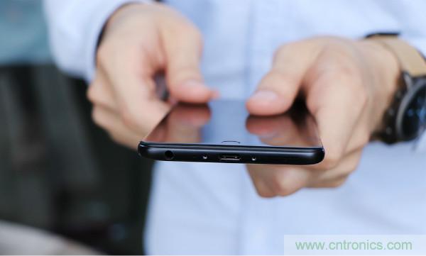 魅族M15拆解：做工精致，壓感Home鍵采用中國芯