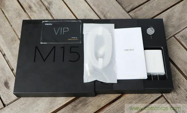 魅族M15拆解：做工精致，壓感Home鍵采用中國芯