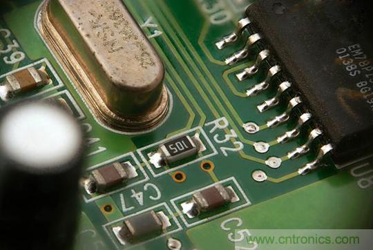 淺談晶體晶振區(qū)別、應(yīng)用范圍及用法