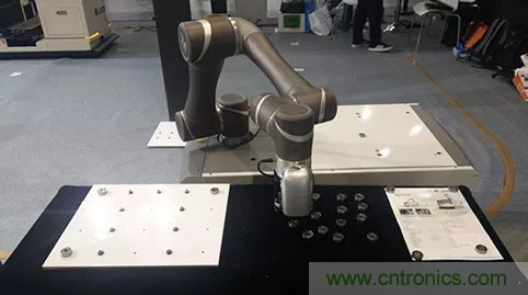 &ldquo;互聯(lián)網(wǎng)+&rdquo;博覽會&mdash;助力智能機器人發(fā)展，實現(xiàn)智能制造