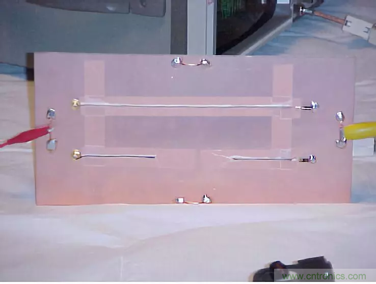 PCB割地對系統(tǒng)ESD是否有影響？