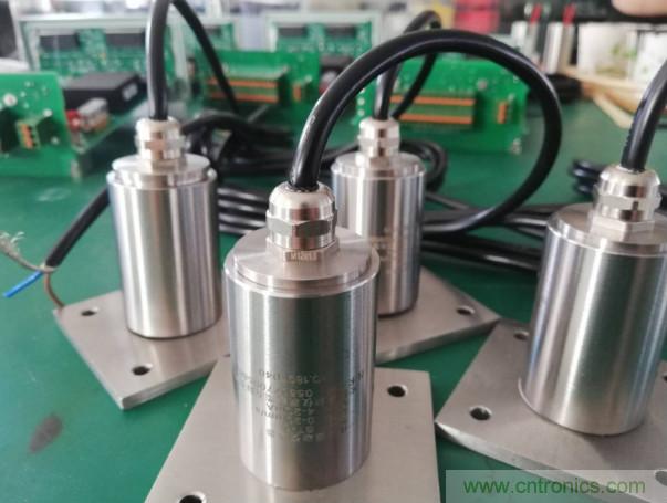 振動傳感器的分類方式，選擇的依據是什么？