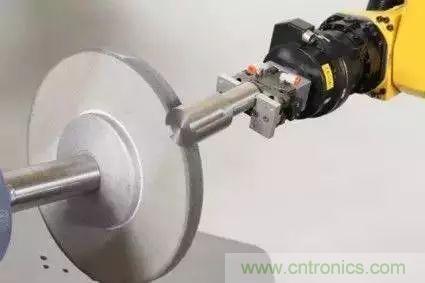 力傳感器在機(jī)器人哪些應(yīng)用中，可以完爆視覺系統(tǒng)？