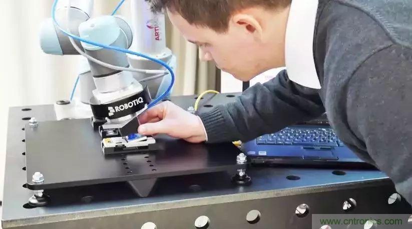 力傳感器在機(jī)器人哪些應(yīng)用中，可以完爆視覺系統(tǒng)？