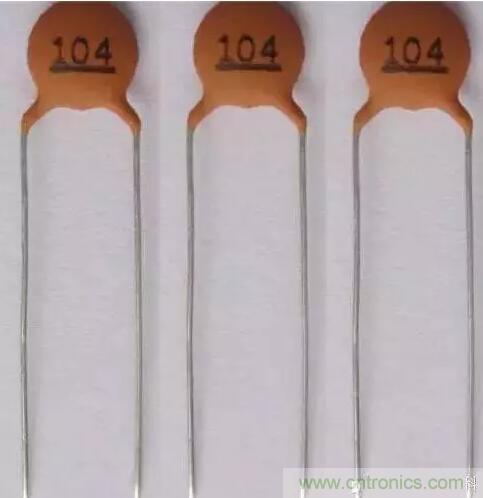 如何區(qū)分電解電容與無極性電容？