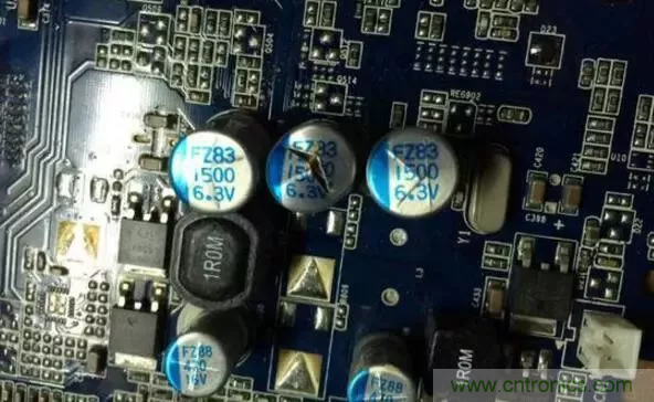 電容擊穿是開路還是短路？電容擊穿原因是什么？