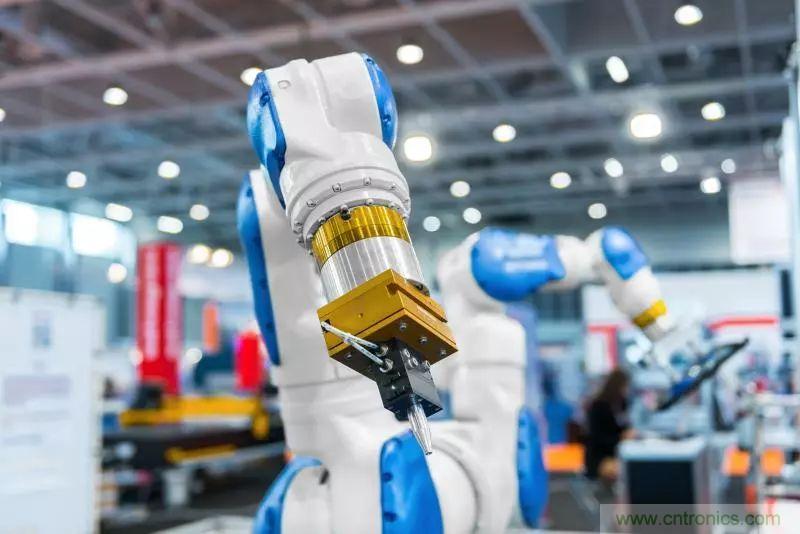 實現(xiàn)機器人的自主性？嵌入式模擬智能可以達到新高度！