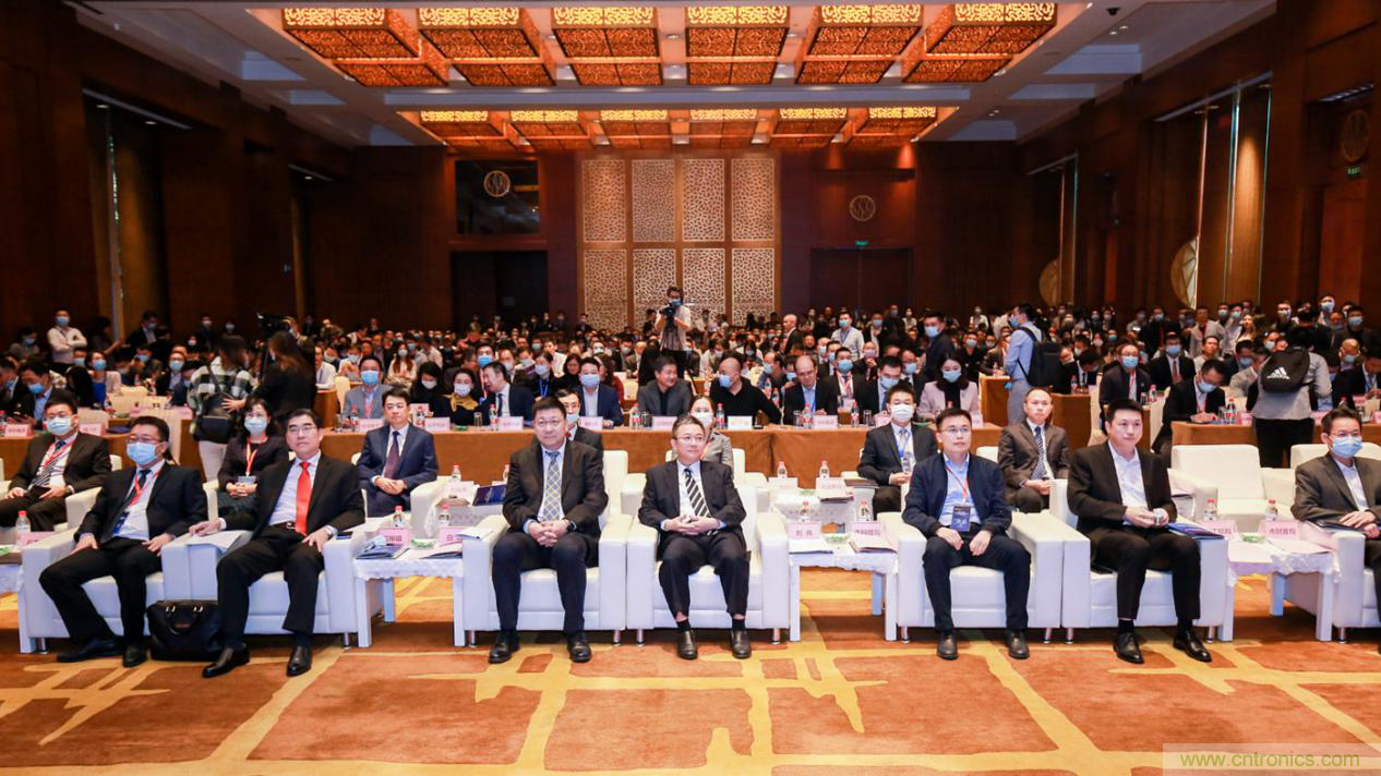 2020年松山湖功能區(qū)投資推介會(huì)成功舉辦，攬資350億發(fā)力新經(jīng)濟(jì)新產(chǎn)業(yè)