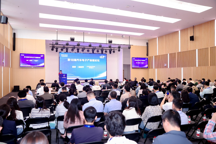 汽車產(chǎn)業(yè)加速邁向智能網(wǎng)聯(lián)電氣化，車規(guī)中國芯力爭據(jù)此集體突破并實現(xiàn)高質(zhì)量發(fā)展