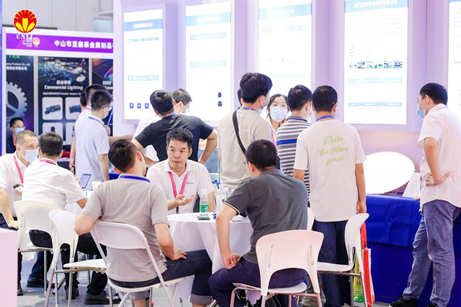 沉浸式體驗官招募中 ，2023寧波照明展觀展福利大放送！